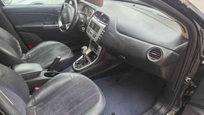 Lancia Delta 2.0 MJT DPF Oro (9)