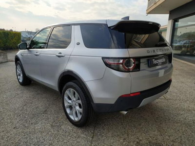 Land Rover Discovery Sport 2.0 TD4 180 CV HSE (4)