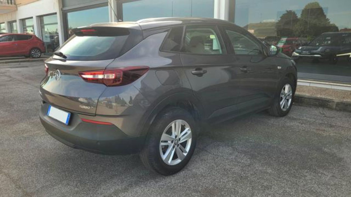 Opel Grandland X 1.5 diesel Ecotec Start&Stop aut. 120 Anniv. (3)