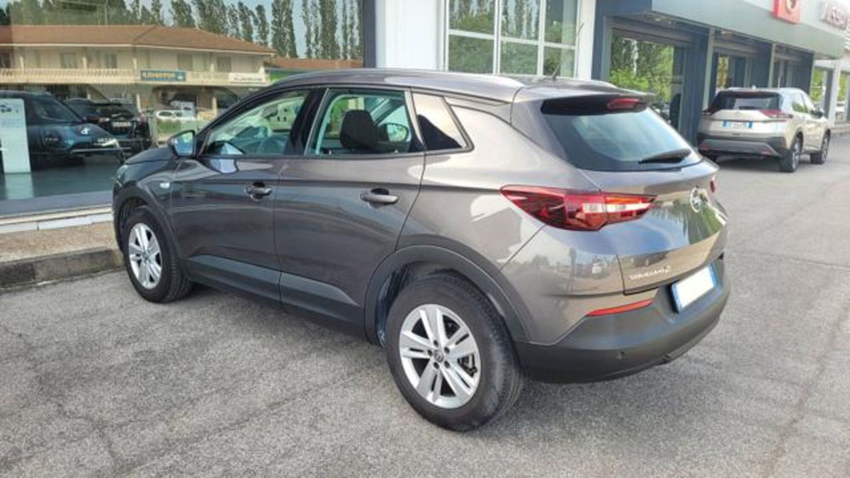 Opel Grandland X 1.5 diesel Ecotec Start&Stop aut. 120 Anniv. (4)