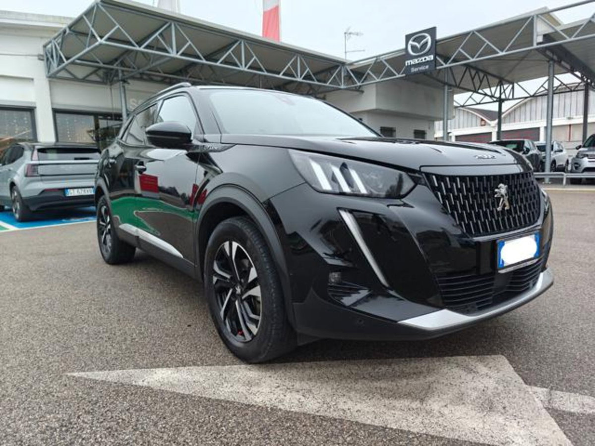 Peugeot 2008 PureTech 130 S&S EAT8 GT Line (4)