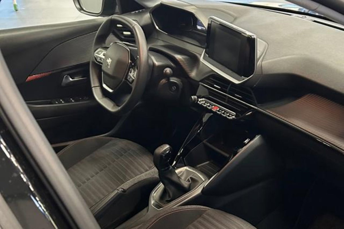 Peugeot 208 1.2 puretech Active s&s 75cv (10)