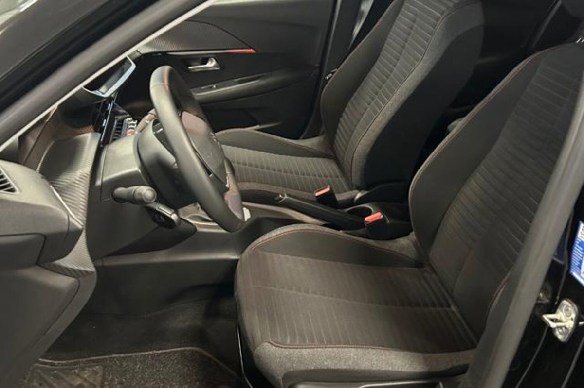 Peugeot 208 1.2 puretech Active s&s 75cv (11)