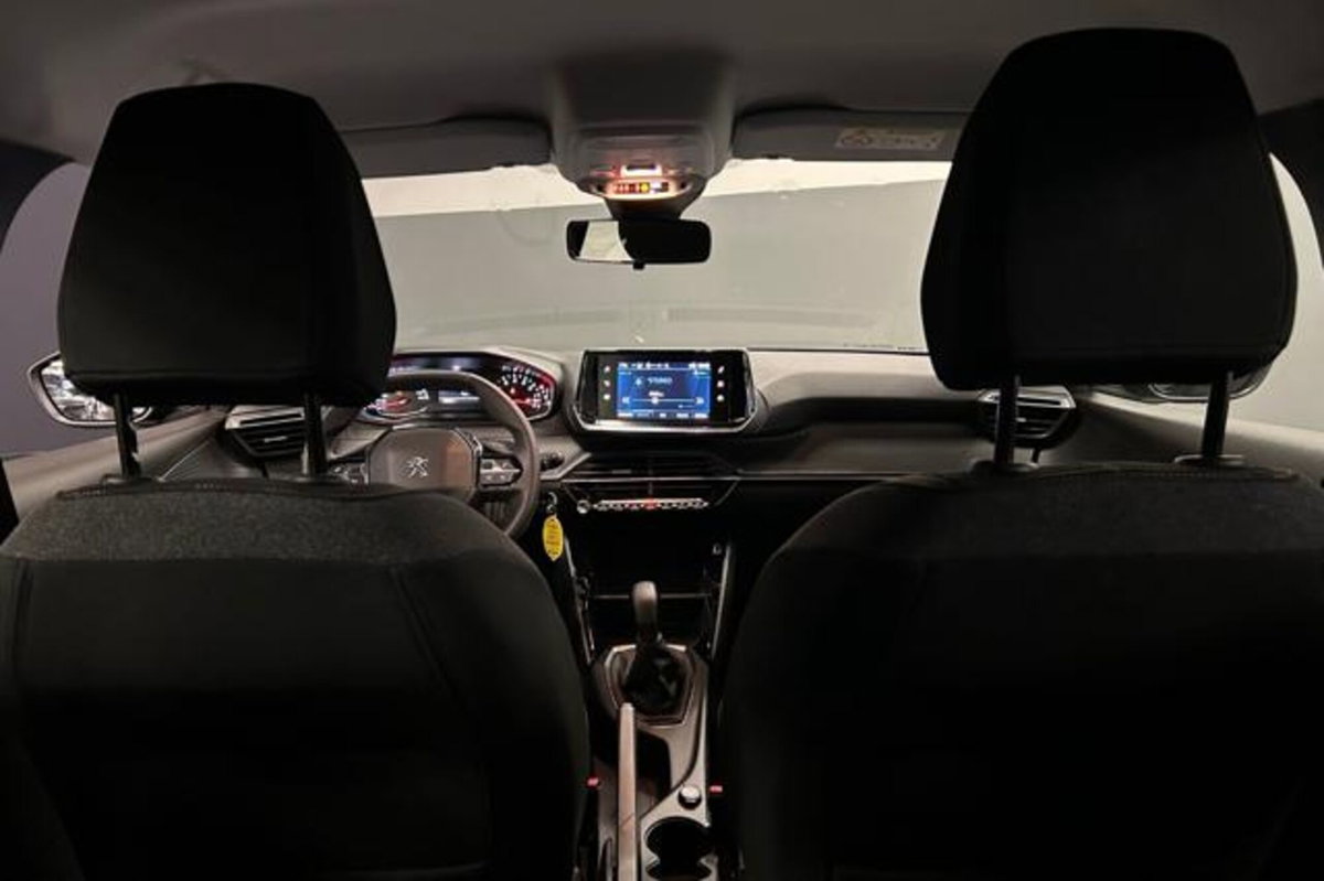 Peugeot 208 1.2 puretech Active s&s 75cv (15)
