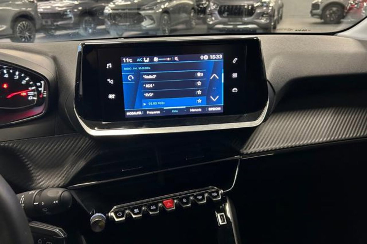 Peugeot 208 1.2 puretech Active s&s 75cv (16)