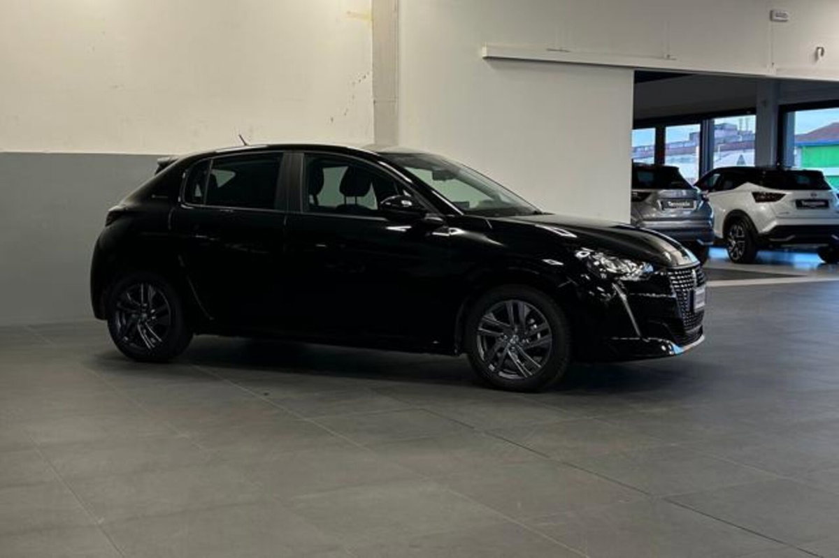 Peugeot 208 1.2 puretech Active s&s 75cv (5)