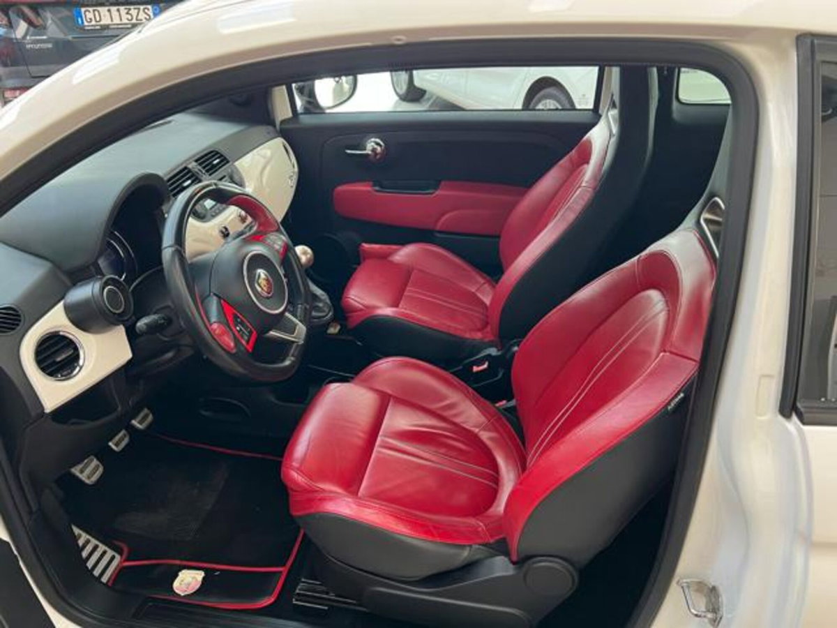 Abarth 595 595 1.4 Turbo T-Jet 160 CV Yamaha Factory Racing (11)