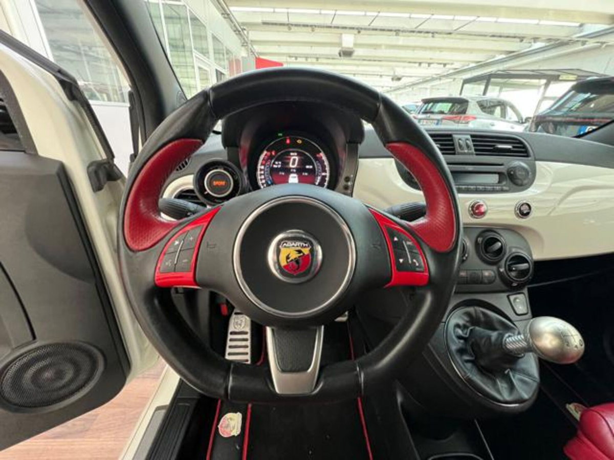 Abarth 595 595 1.4 Turbo T-Jet 160 CV Yamaha Factory Racing (13)