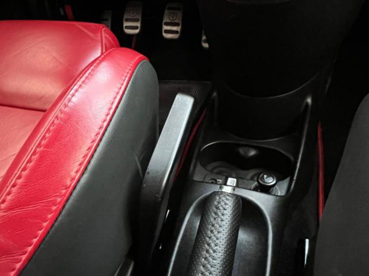 Abarth 595 595 1.4 Turbo T-Jet 160 CV Yamaha Factory Racing (14)