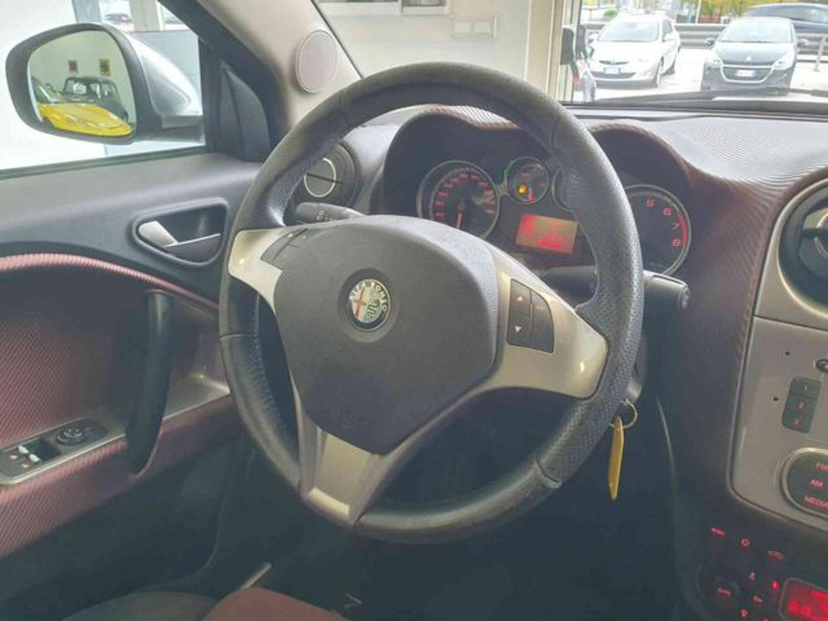 Alfa Romeo MiTo 1.4 T 135 CV M.air Distinctive Premium Pack (11)