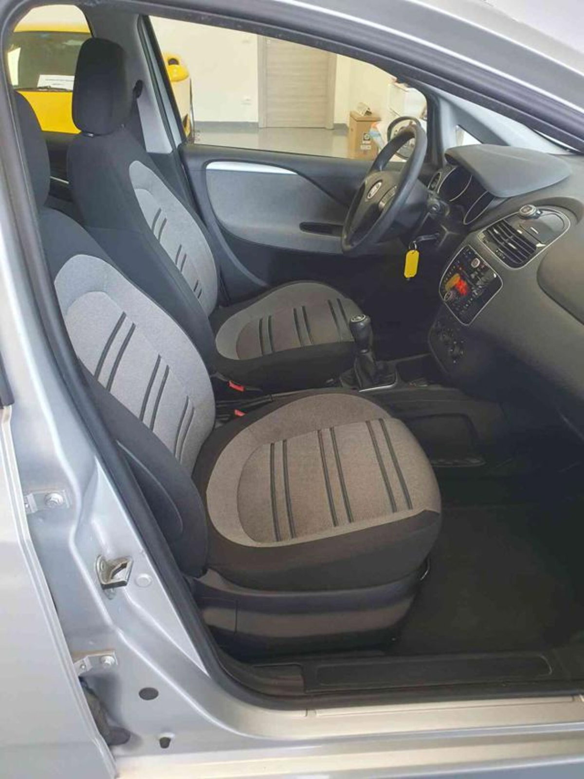 Fiat Punto Evo 1.3 Mjt 75 CV 5 porte Active (10)
