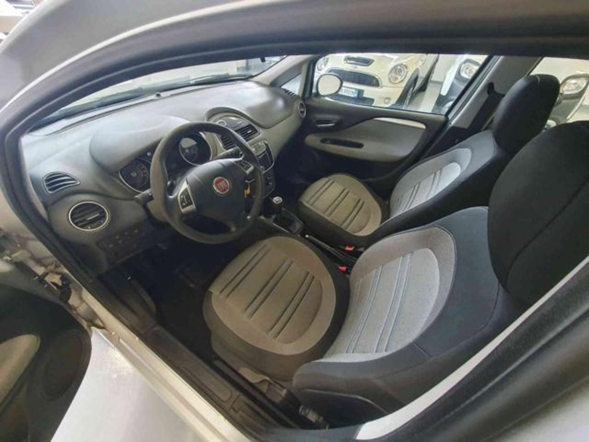 Fiat Punto Evo 1.3 Mjt 75 CV 5 porte Active (6)