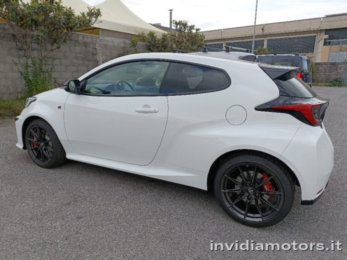 Toyota GR Yaris 1.6 Turbo 3 porte GR Yaris Circuit (2)