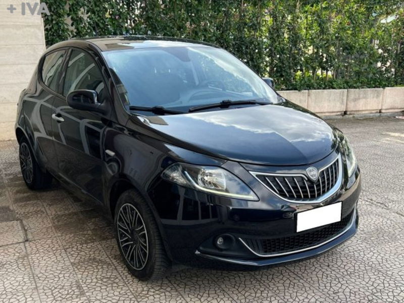 Lancia Ypsilon 1.0 FireFly 5 porte S&S Hybrid Gold Plus