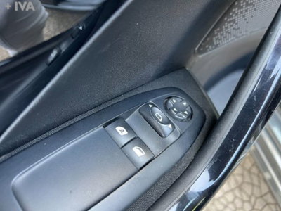 Peugeot 208 75 5 porte Active (14)