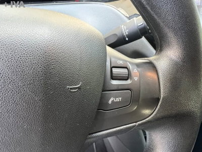 Peugeot 208 75 5 porte Active (16)