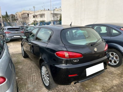 Alfa Romeo 147 1.9 JTD (120) 5 porte Moving (4)