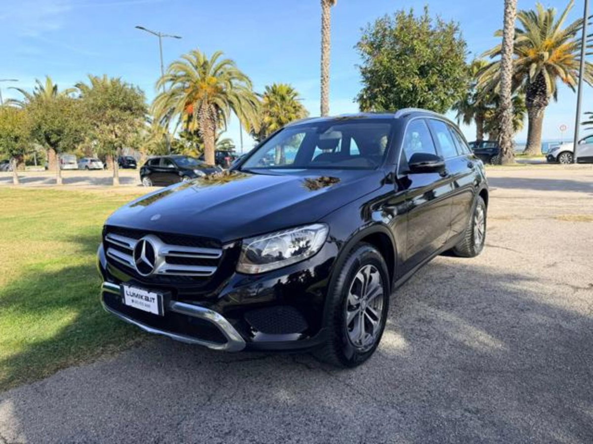 Mercedes-Benz GLC SUV 220 d 4Matic Business (2)
