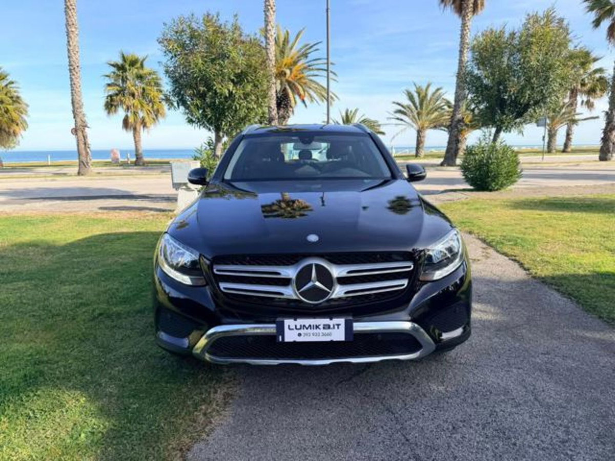 Mercedes-Benz GLC SUV 220 d 4Matic Business (3)