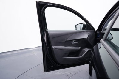 Peugeot 208 1.2 hybrid Active 100cv e-dcs 6 (9)