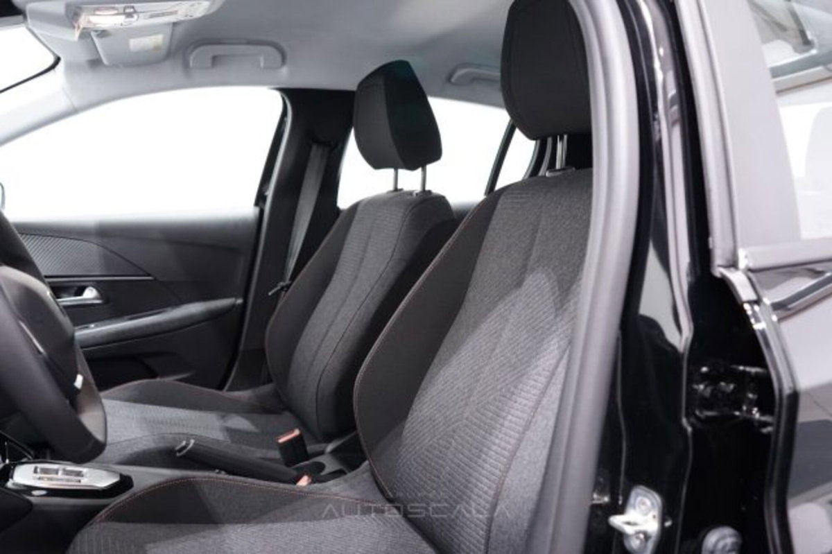 Peugeot 208 1.2 hybrid Active 100cv e-dcs 6 (11)