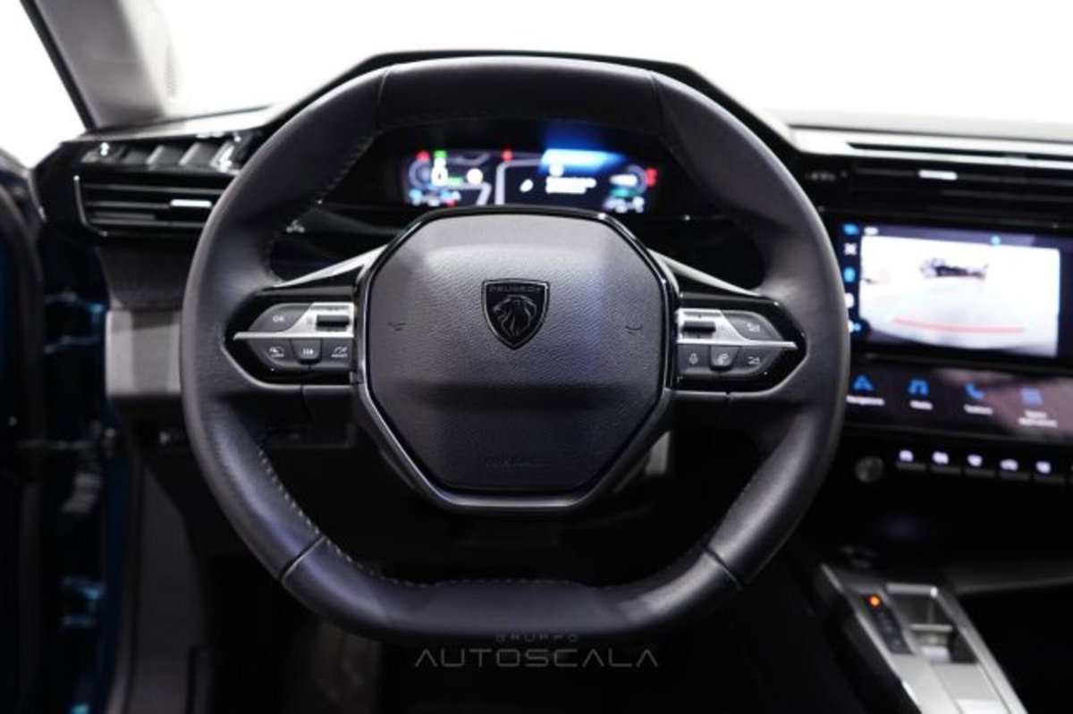 Peugeot 408 1.6 hybrid phev Allure 180cv e-eat8 (14)