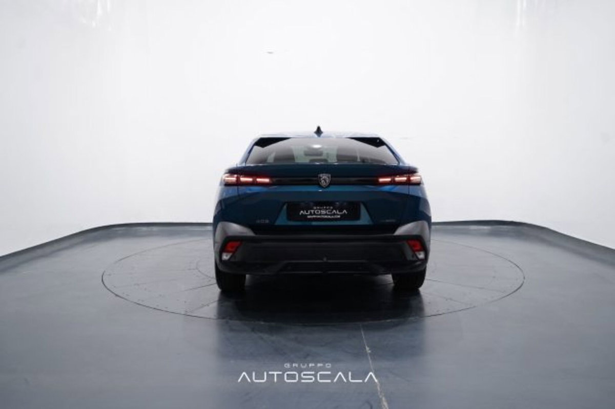 Peugeot 408 1.6 hybrid phev Allure 180cv e-eat8 (5)
