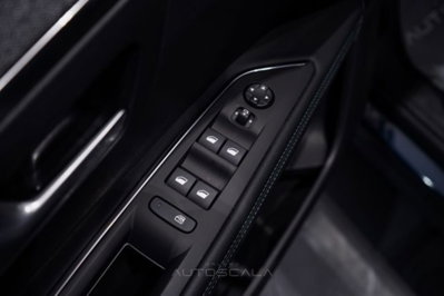 Peugeot 3008 BlueHDi 130 S&S EAT8 Allure Pack (10)