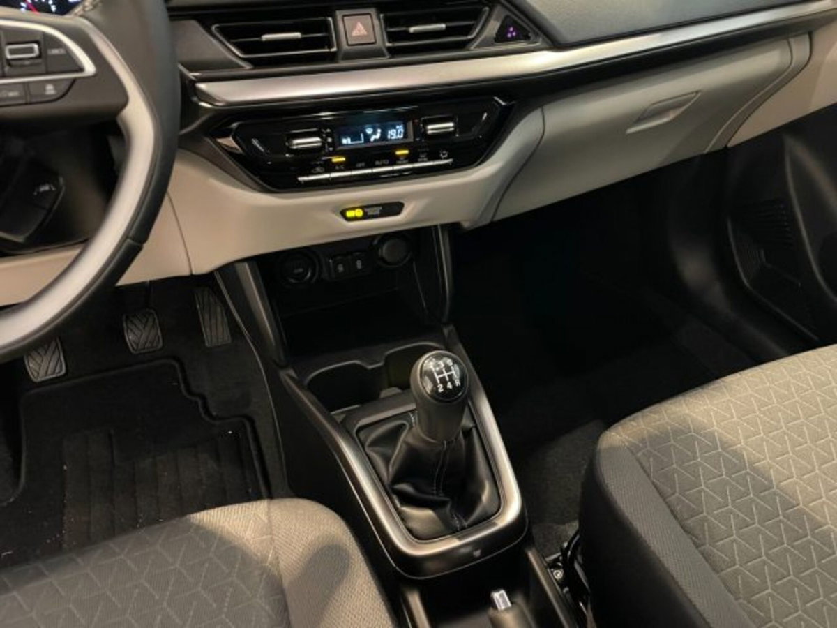 Suzuki Swift 1.2h Top 4wd allgrip (9)