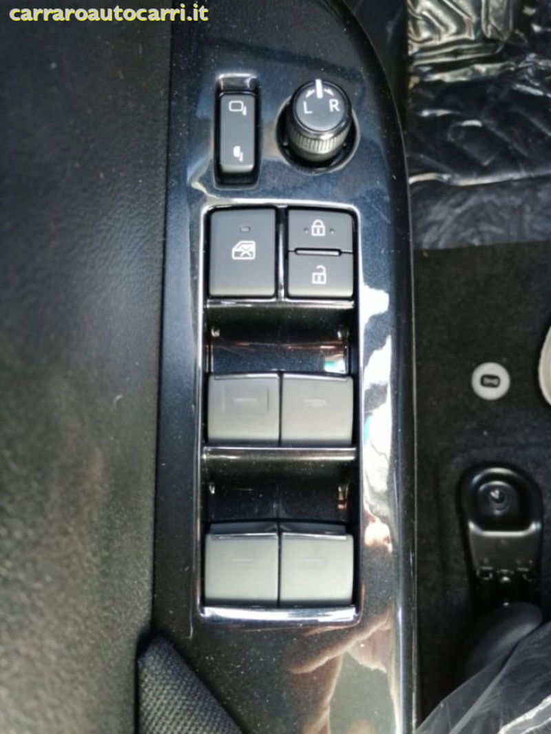 Toyota Hilux 2.8 D 4WD porte Double Cab Lounge