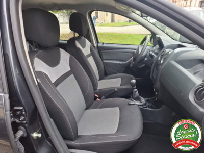 Dacia Duster 1.5 dCi 110CV S&S 4x4 Serie Speciale Lauréate Family (10)