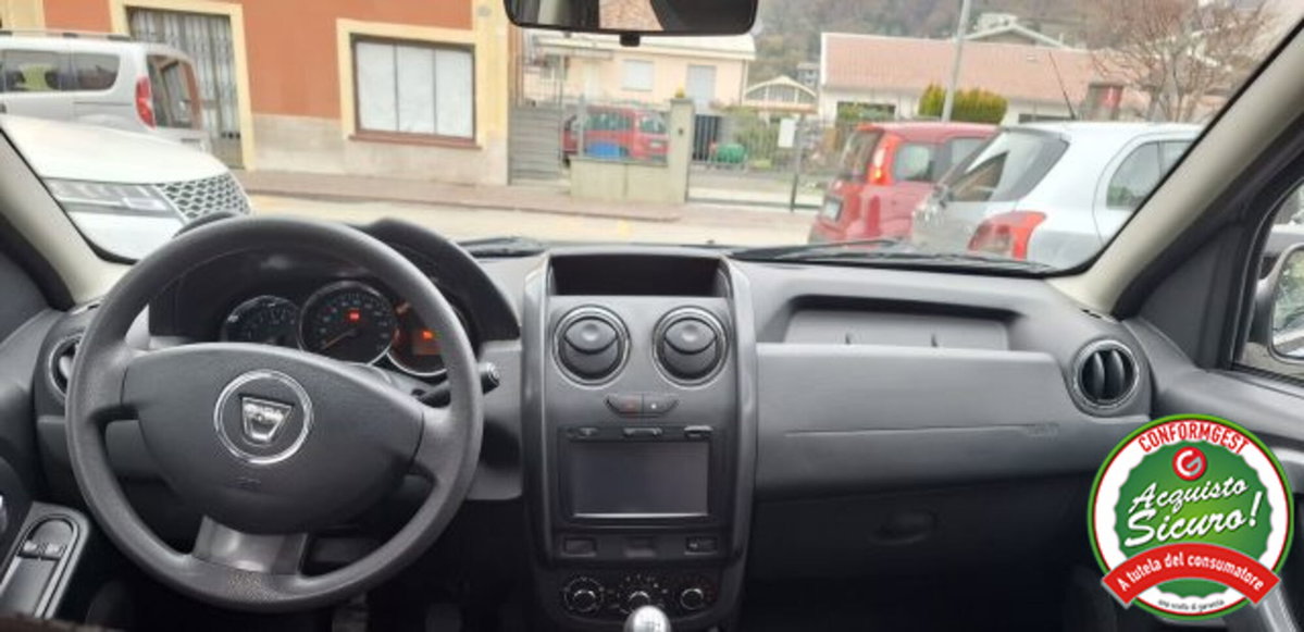 Dacia Duster 1.5 dCi 110CV S&S 4x4 Serie Speciale Lauréate Family (11)