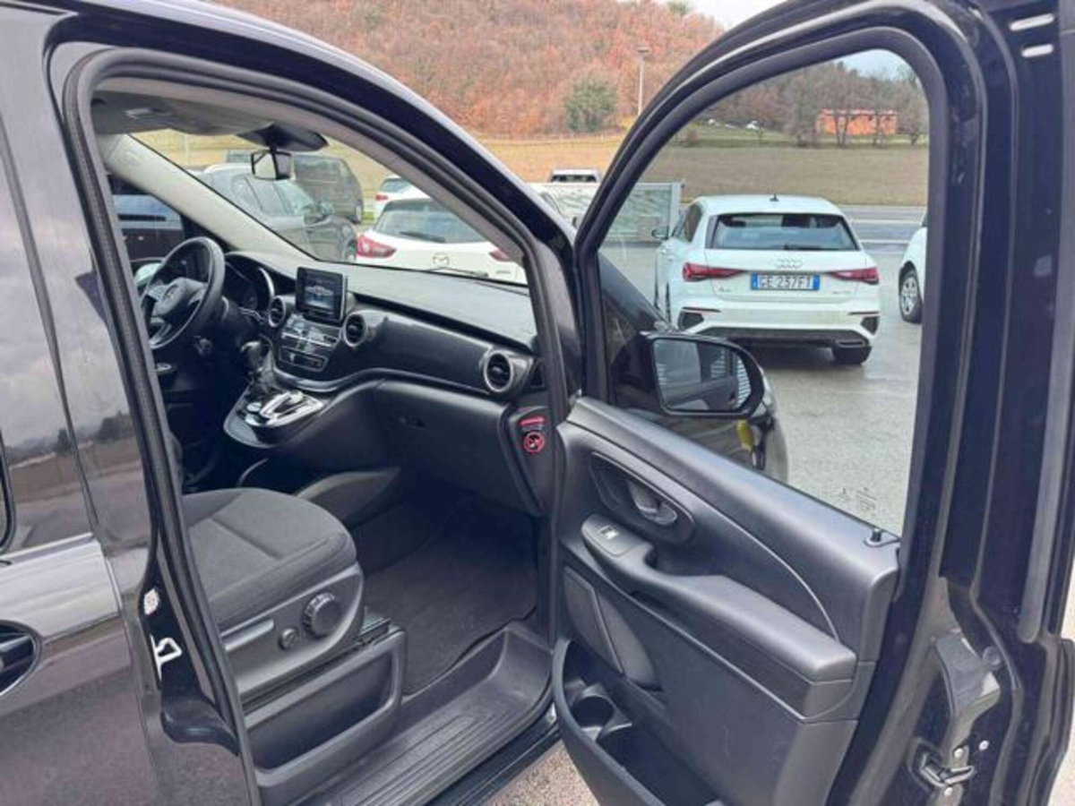 Mercedes-Benz Classe V 220 d Executive Long (11)