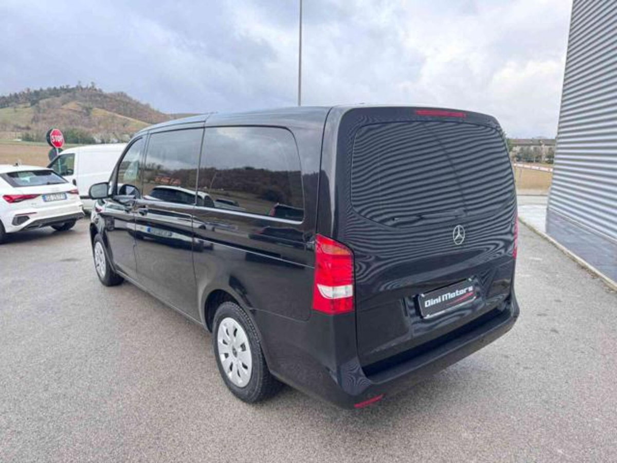 Mercedes-Benz Classe V 220 d Executive Long (7)