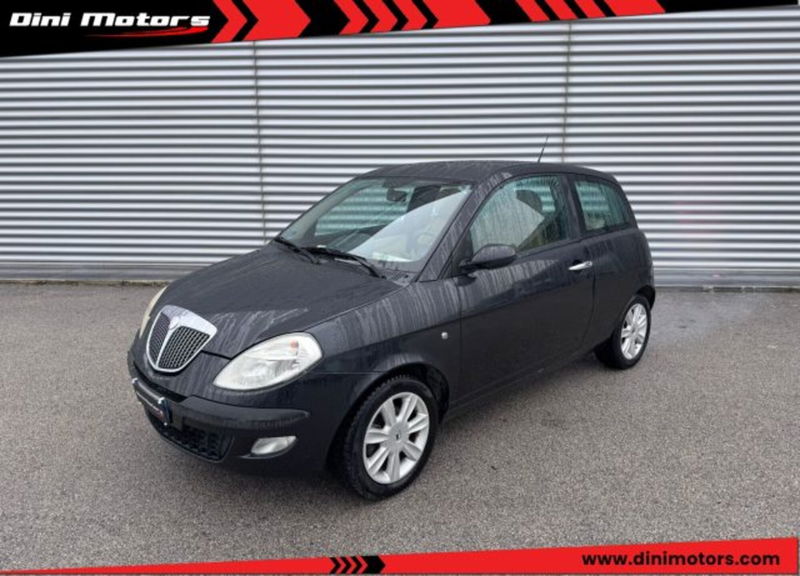 Lancia Ypsilon Multijet 16V Platino