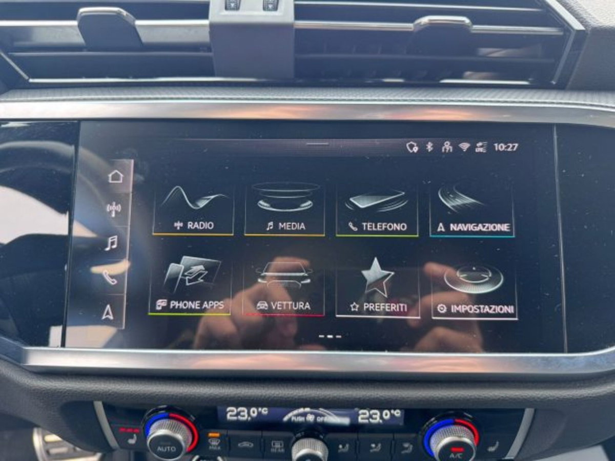 Audi Q3 Sportback 35 2.0 tdi Identity Black s-tronic (16)