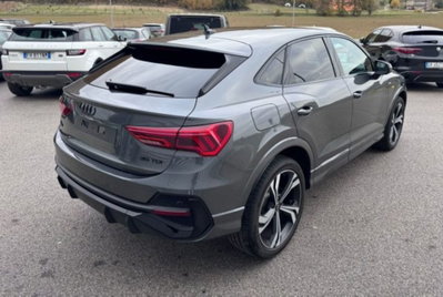 Audi Q3 Sportback 35 2.0 tdi Identity Black s-tronic (5)