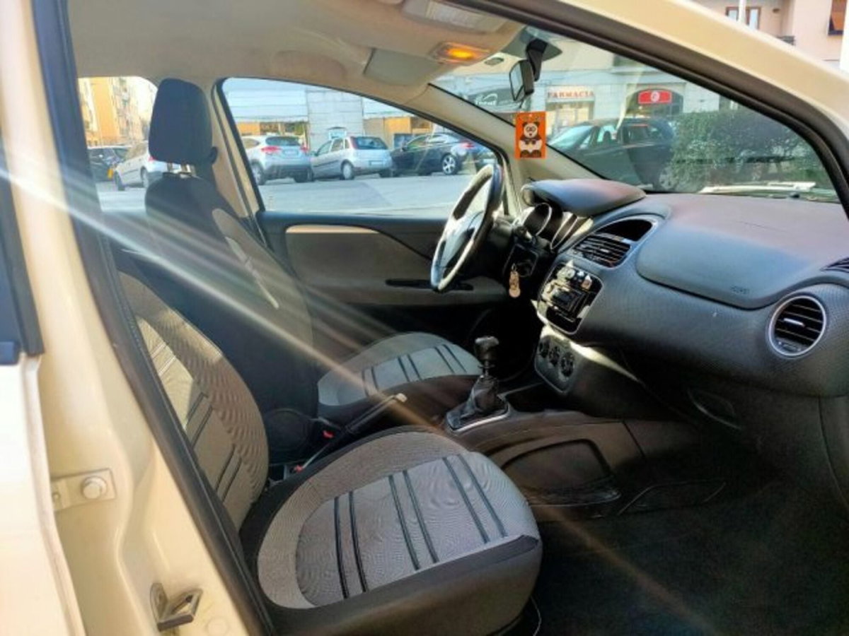 Fiat Punto Evo 1.2 5 porte S&S Dynamic (16)