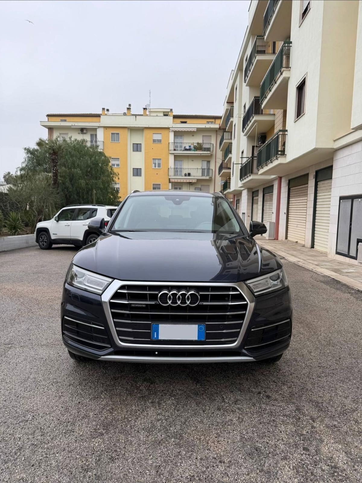 Audi Q5 35 TDI quattro S tronic Design (12)