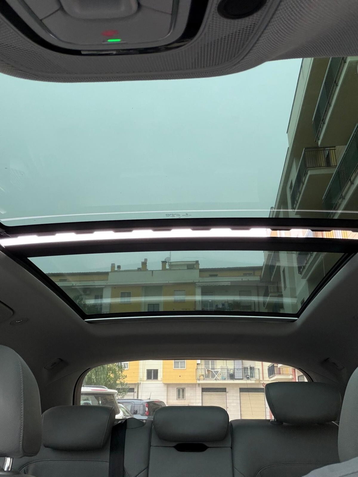 Audi Q5 35 TDI quattro S tronic Design (2)