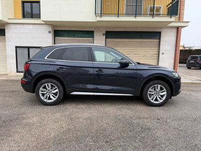 Audi Q5 35 TDI quattro S tronic Design (6)