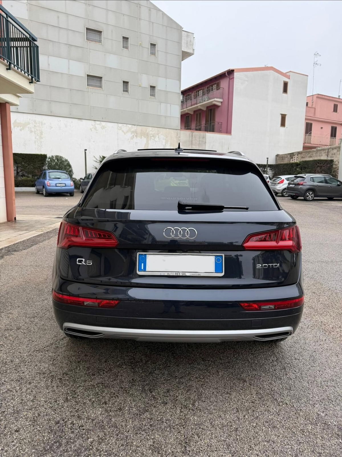 Audi Q5 35 TDI quattro S tronic Design (8)