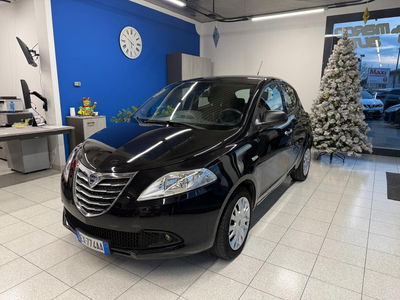 Lancia Ypsilon 1.2 69 CV 5 porte Platinum usata