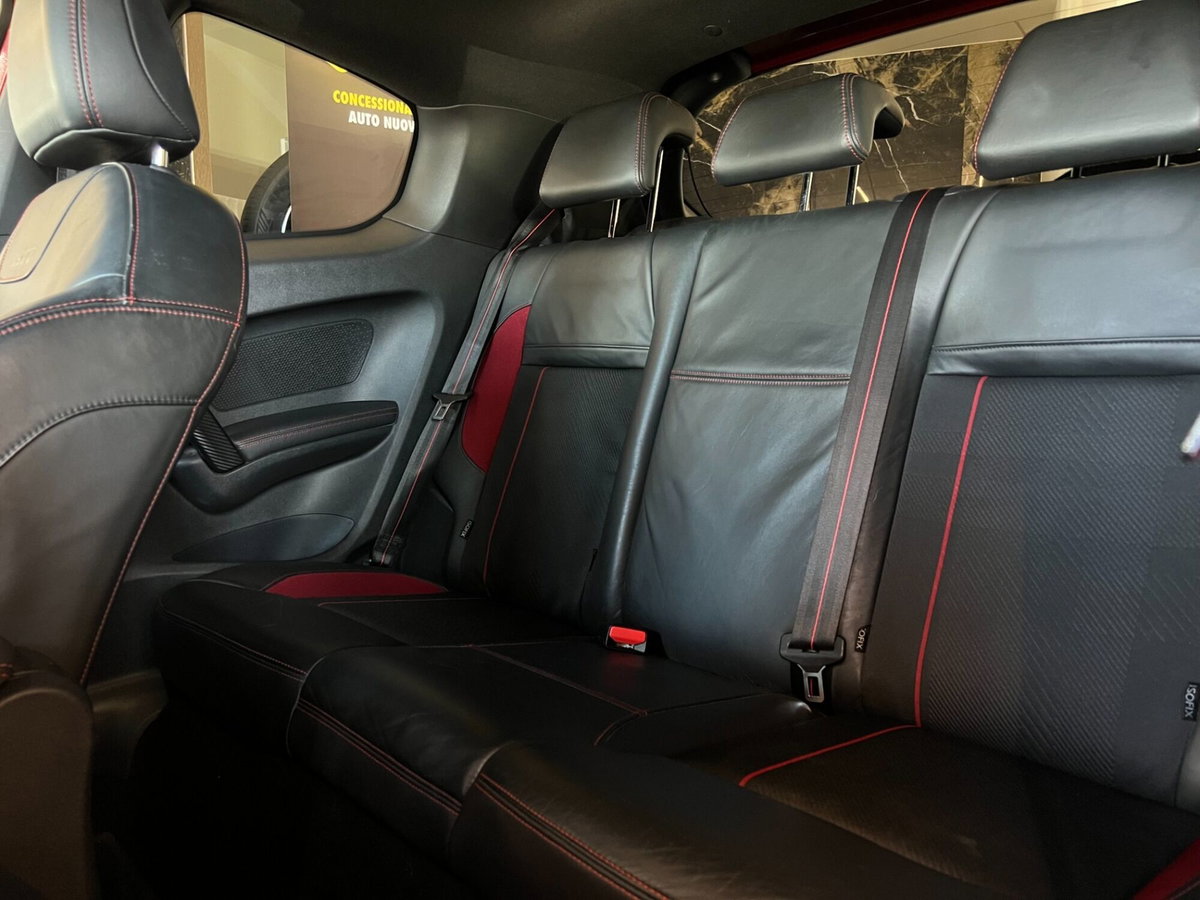 Peugeot 208 THP 200 CV 3 porte GTi (11)