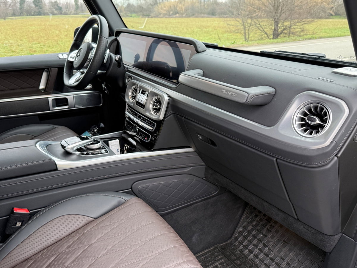 Mercedes-Benz Classe G 500 Stronger Than Time Edition (11)