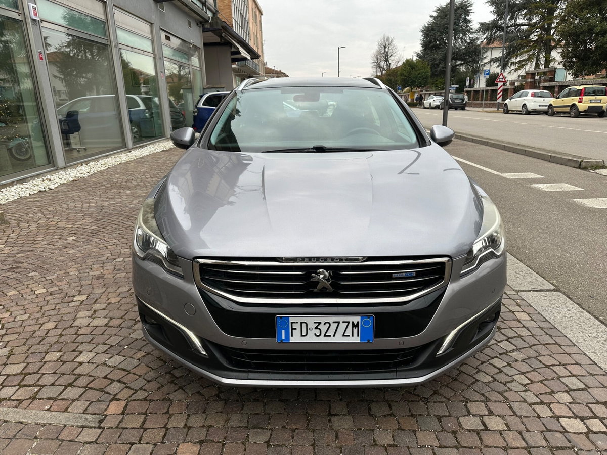 Peugeot 508 SW BlueHDi 120 EAT6 S&S Allure (2)