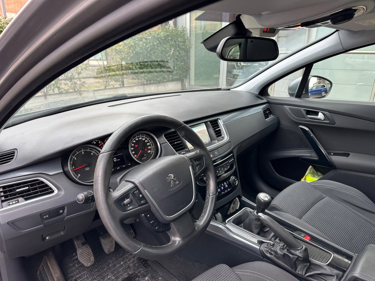 Peugeot 508 SW BlueHDi 120 EAT6 S&S Allure (8)
