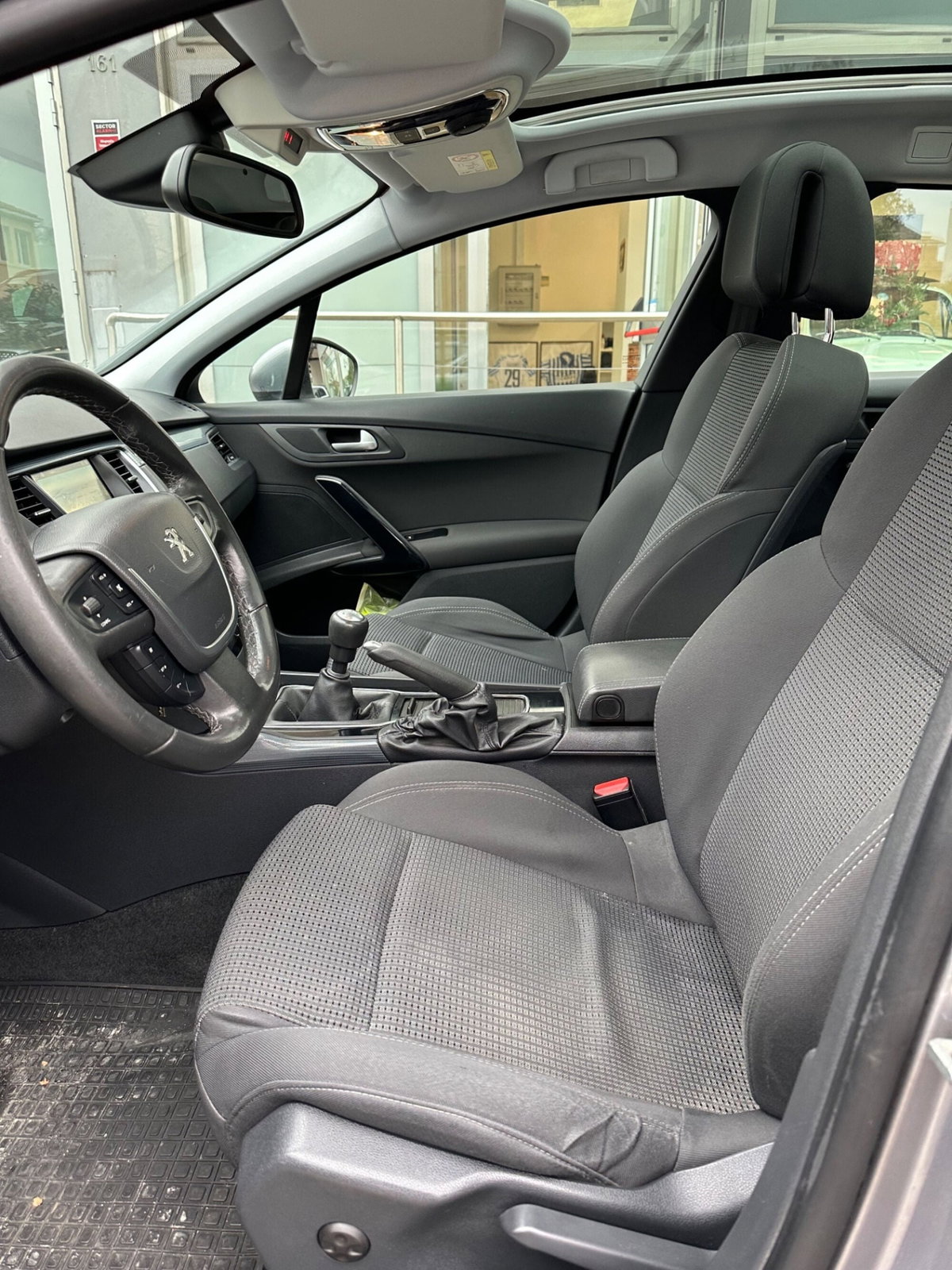 Peugeot 508 SW BlueHDi 120 EAT6 S&S Allure (9)