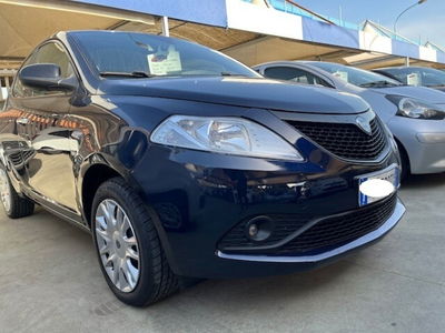 Lancia Ypsilon 1.2 69 CV 5 porte Gold usata