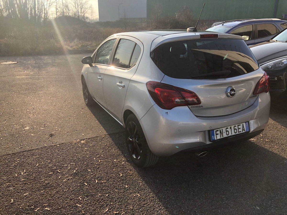 Opel Corsa 1.4 90CV GPL Tech 5 porte Innovation (4)